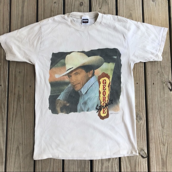 SOLD George Strait Tour T-Shirt - Picture 1 of 3